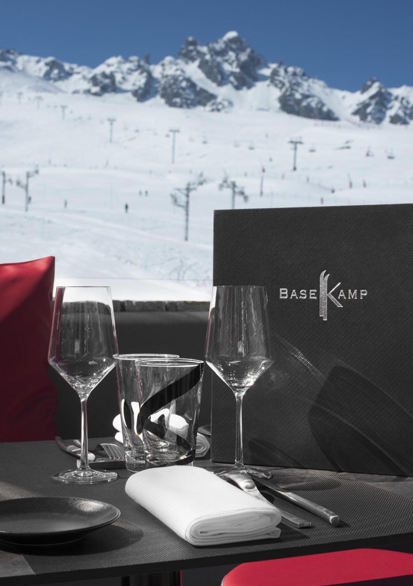 Hotel Le K2 Altitude Courchevel Exterior foto
